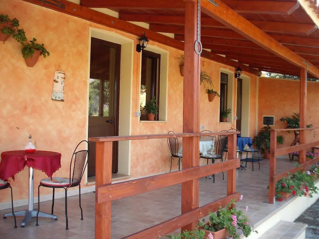 Domu De Palla- Iun-E5167 Bauladu 3*,  Italy